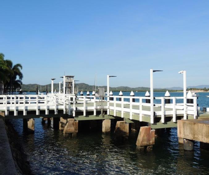 J & Ella'S Holiday House - 1 Bedroom, 1 Bathroom Home Cooktown Exterior photo